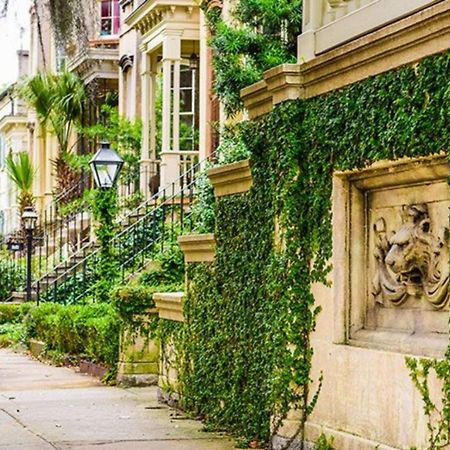 Southern Charmer-Historic District Downtown-Front Porch-Walk Score 90!!-Private Parking-1 Minute To Forsyth Park Savannah Ngoại thất bức ảnh