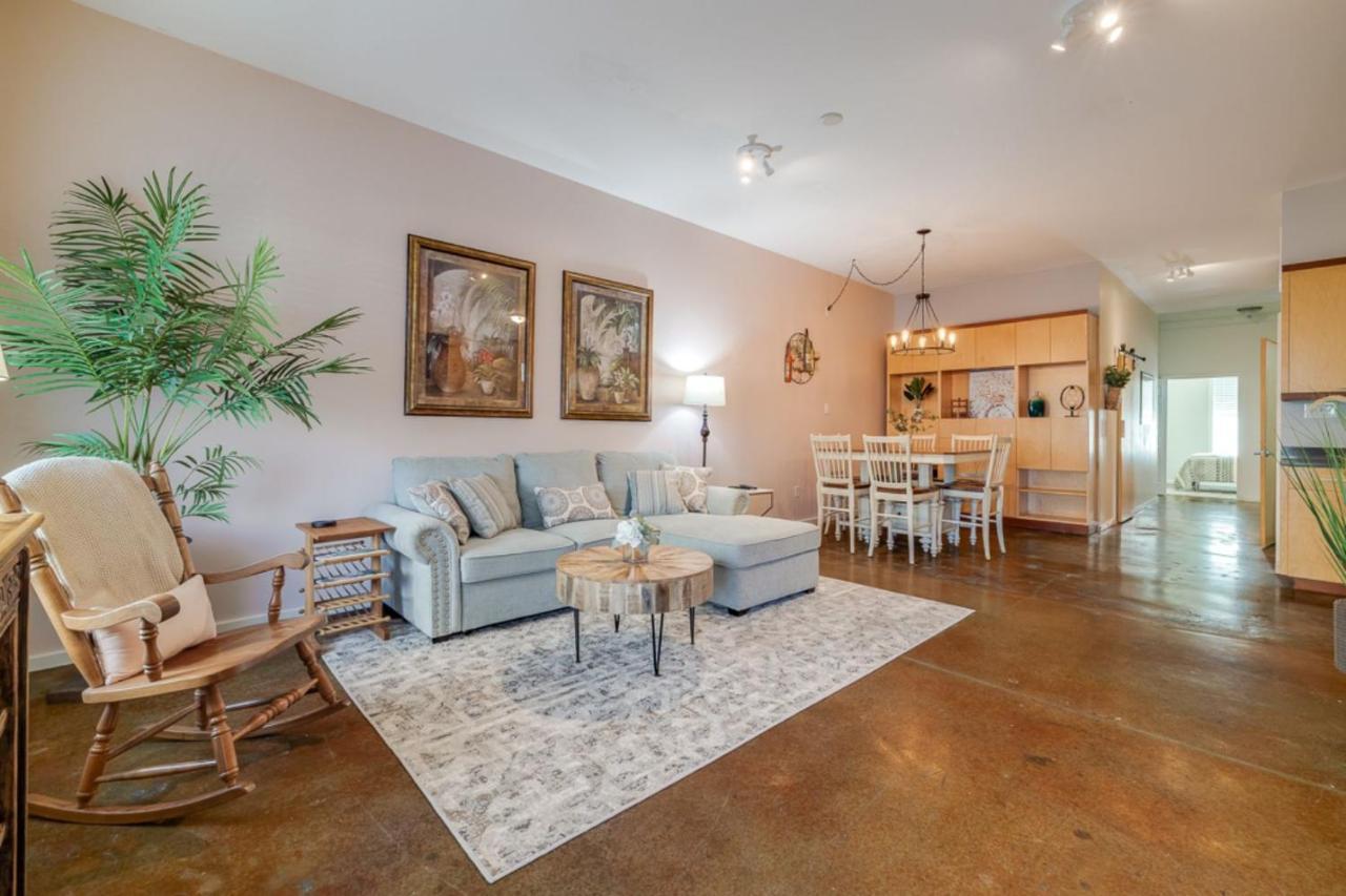 Southern Charmer-Historic District Downtown-Front Porch-Walk Score 90!!-Private Parking-1 Minute To Forsyth Park Savannah Ngoại thất bức ảnh